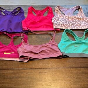 Nike Women's sports bras - size xs